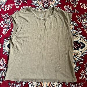 Banana Republic Women’s SM Small Malibu Tee T-Shirt Light Brown